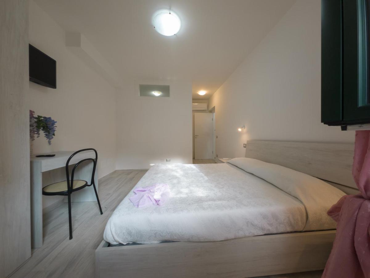 Sorrento Realty Holidays - The Smile Of The Sun ภายนอก รูปภาพ